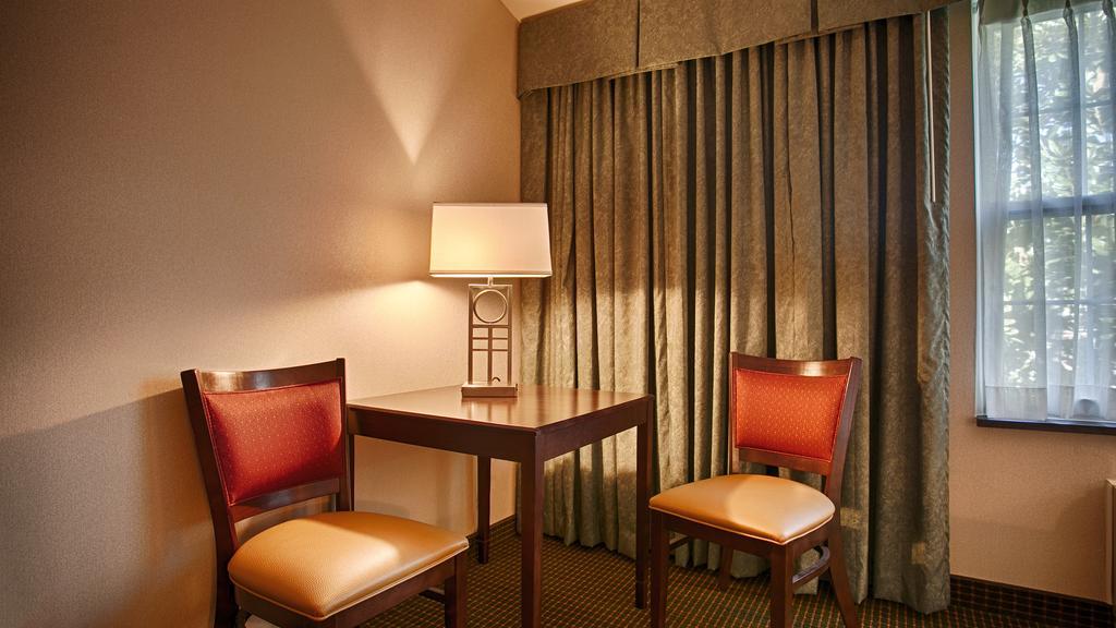 Clarion Inn Falls Church-Arlington Eksteriør billede