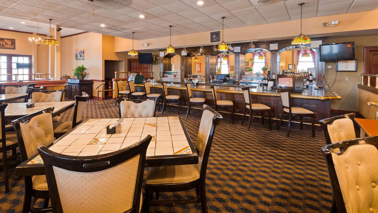 Clarion Inn Falls Church-Arlington Eksteriør billede